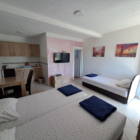 Apartmani Cavor Budva Eksteriør bilde